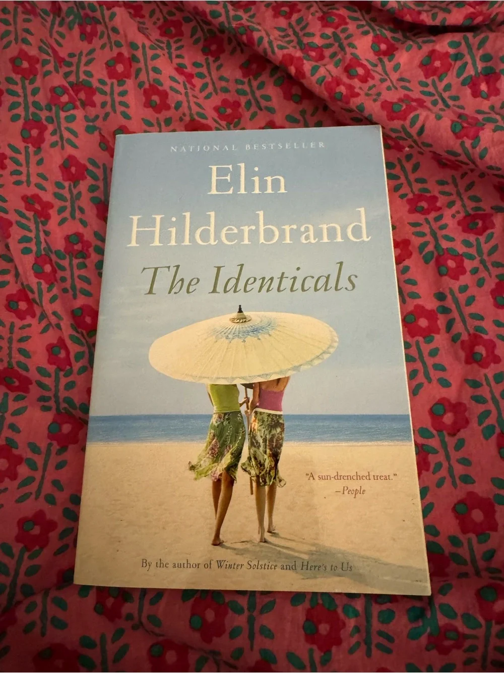 Elin Hilderbrand - The Identicals - *Like New